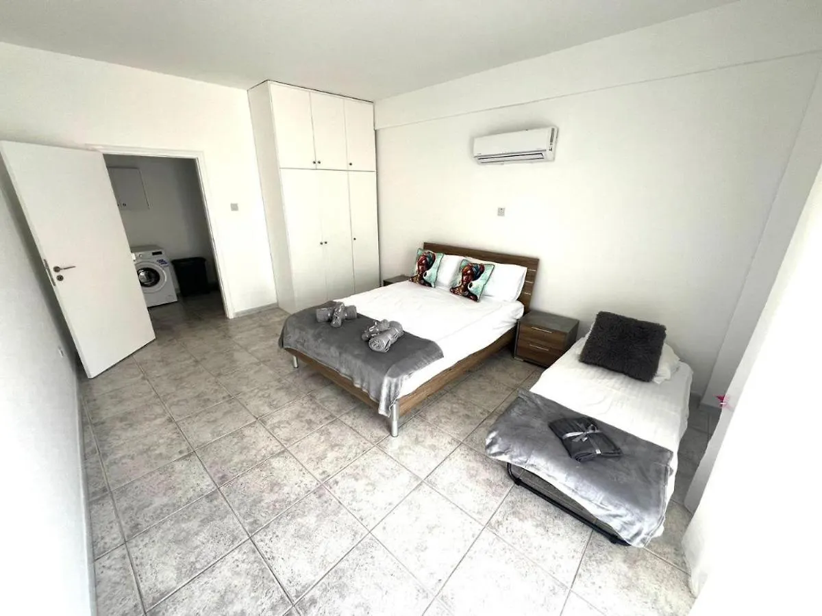 Easybook Cy 205 Apartment Larnaca